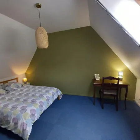 La Tiote Maison * Fiennes